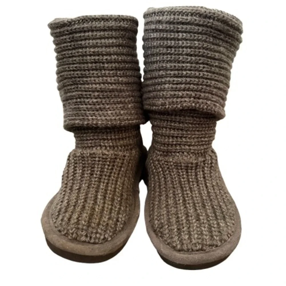 Bearpaw Knit Tall Boots Gray Foldover Button‎ Detail Winter Cozycore US Size 6